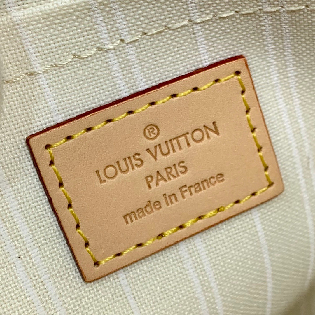 Louis Vuitton Multi Pochette 24cm