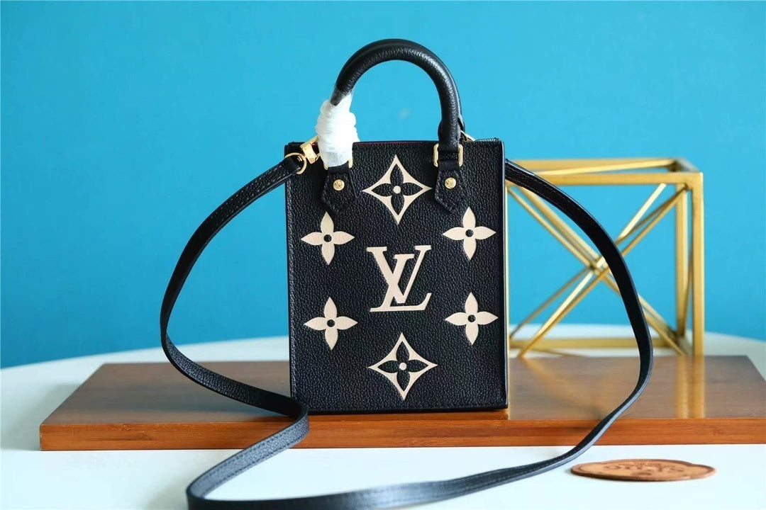 Louis Vuitton Petit Sac Plat By The Pool 17cm Black