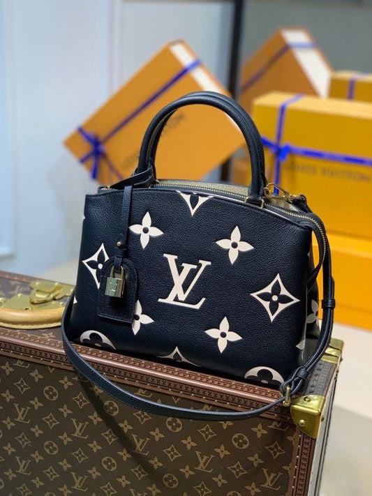 Louis Vuitton Petit Palais 29cm